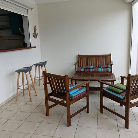 Ferienwohnung Les Terrasses De La Marina Le Marin Exterior foto